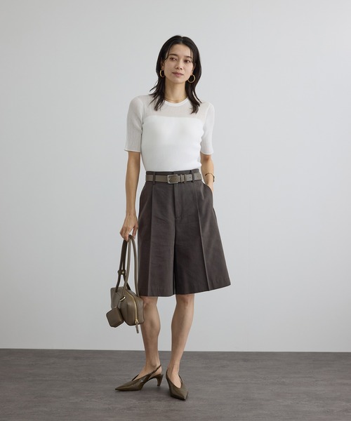 SALON adam et rope'(サロン アダム エ ロペ)の「【WEB限定】エフォートレスハーフパンツ(その他パンツ・レディース・チャコールグレー/ベージュ・S/M)」の4枚目の写真