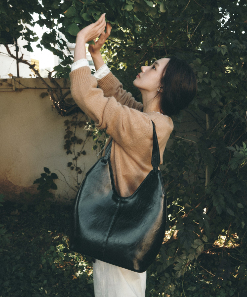 デルフィショルダーバッグ ブラック