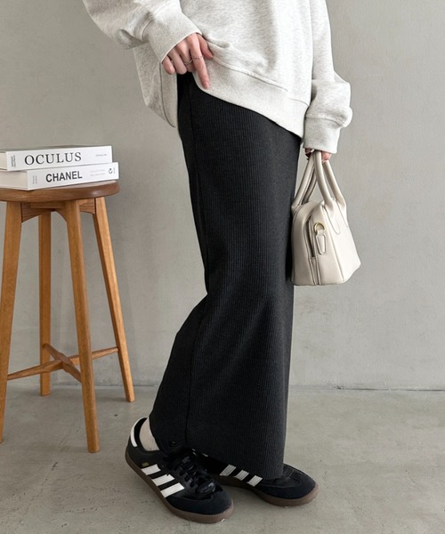 MYMOOD.（マイムード）の「【5色展開】セルフカットリブアイラインスカート ウエストゴムロングスカート（スカート・レディース・チャコールグレー/ライトグレー/ブラウン/ベージュ/ブラック・M）」の2枚目の写真