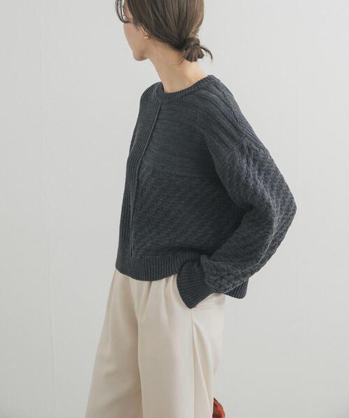 URBAN RESEARCH DOORS（アーバンリサーチドアーズ）の「パッチワーク柄袖ボリュームニット（ニット/セーター・レディース・ゴールド/チャコールグレー/ライトベージュ・FREE）」の15枚目の写真