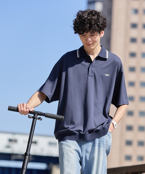 CONVERSE(コンバース)の「CONVERSE JACK PURCELL/コンバース ジャックパーセル バックメッシュ ロゴプリント ラインデザイン ポロシャツ(ポロシャツ・メンズ・ネイビー/チャコール/オフホワイト・L/M)」の15枚目の写真