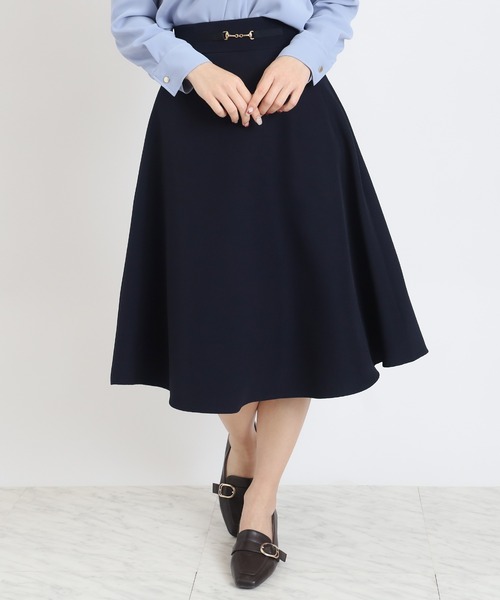 TRUDEA(トルディア)の「ダブルクロスビット付きフレアスカート(スカート・レディース・モカ/ベージュ/ネイビー/ラベンダー・SMALL/MEDIUM/LARGE)」の18枚目の写真