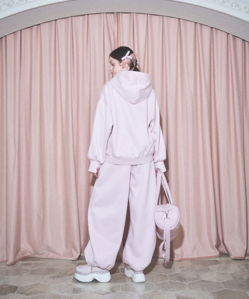 Lovilyn（ラヴィリン）の「エンジェルモチーフスウェットパンツ（その他パンツ・レディース・チャコールグレー/ブルー/ピンク・SMALL/MEDIUM）」の6枚目の写真