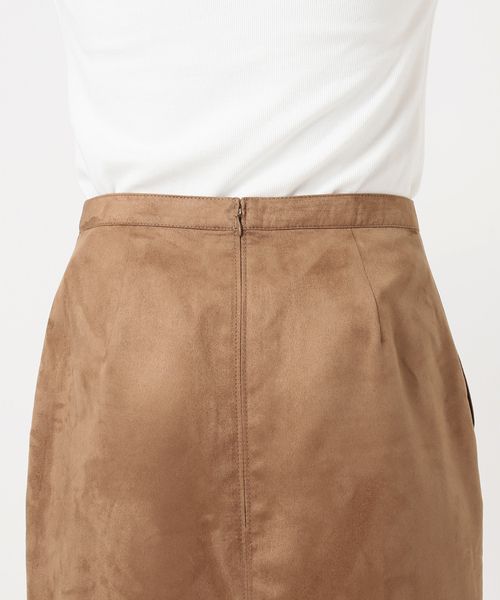 U by SPICK&SPAN（ユーバイスピックアンドスパン）の「フェイクスエードバックスリットスカート（スカート・レディース・ブラウン・36/38）」の14枚目の写真