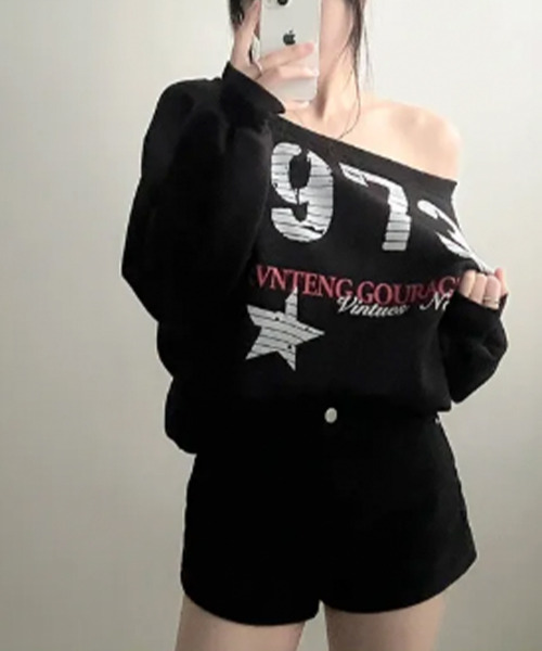 VIVID LADY(ビビッドレディー)の「【裏起毛】 オフショル ボートネック 2WAY スウェットトップス(スウェット・レディース・ワイン/ブラック/アイボリー/グレー・FREE)」の13枚目の写真