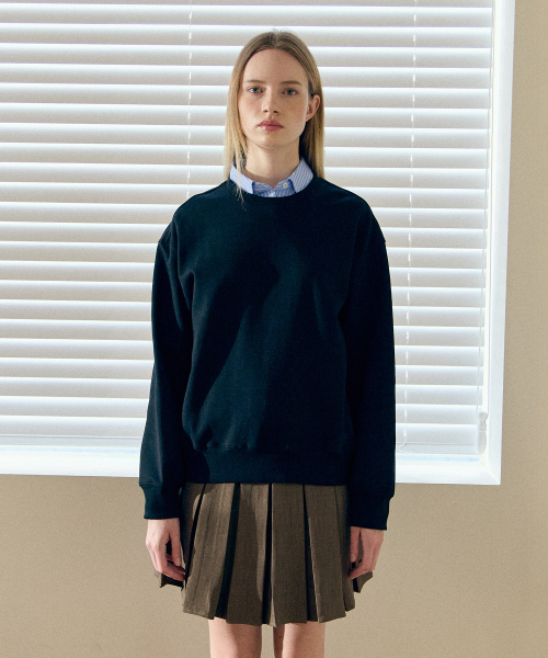 BASIC HOUSE（ベーシックハウス）の「女性特別綿セミオーバーフィットスウェットブラック（スウェット・レディース・ブラック・FREE）」の2枚目の写真