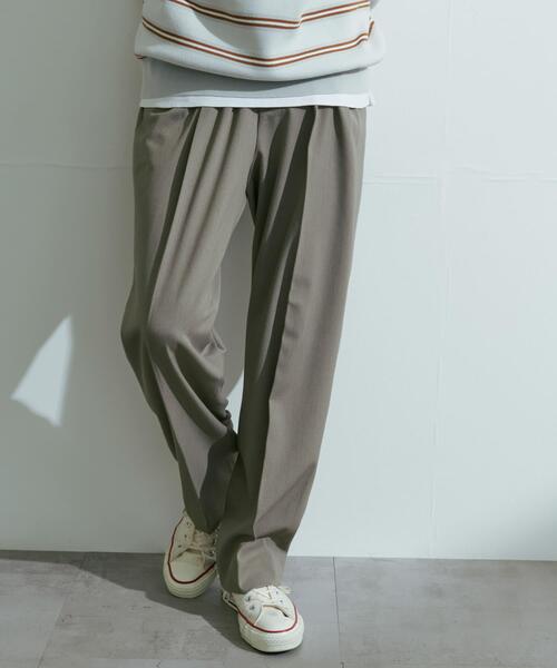 URBAN RESEARCH DOORS（アーバンリサーチドアーズ）の「『UR TECH』完声2タックワイドトラウザー（その他パンツ・メンズ・チャコールグレー/ベージュ系その他/ブラック・LARGE/MEDIUM/SMALL）」の3枚目の写真