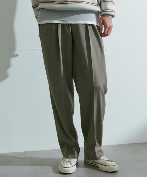 URBAN RESEARCH DOORS（アーバンリサーチドアーズ）の「『UR TECH』完声2タックワイドトラウザー（その他パンツ・メンズ・チャコールグレー/ベージュ系その他/ブラック・LARGE/MEDIUM/SMALL）」の4枚目の写真