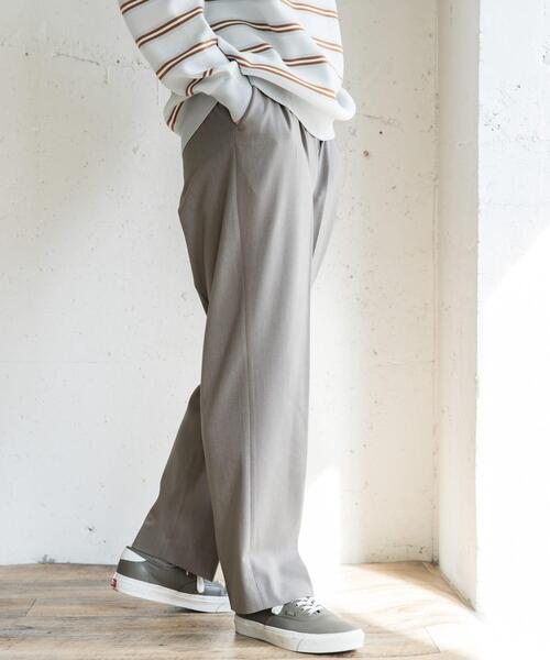 URBAN RESEARCH DOORS（アーバンリサーチドアーズ）の「『UR TECH』完声2タックワイドトラウザー（その他パンツ・メンズ・チャコールグレー/ベージュ系その他/ブラック・LARGE/MEDIUM/SMALL）」の14枚目の写真