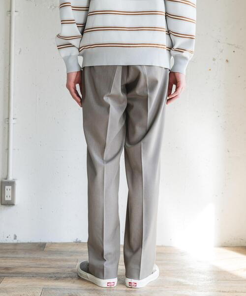 URBAN RESEARCH DOORS（アーバンリサーチドアーズ）の「『UR TECH』完声2タックワイドトラウザー（その他パンツ・メンズ・チャコールグレー/ベージュ系その他/ブラック・LARGE/MEDIUM/SMALL）」の8枚目の写真