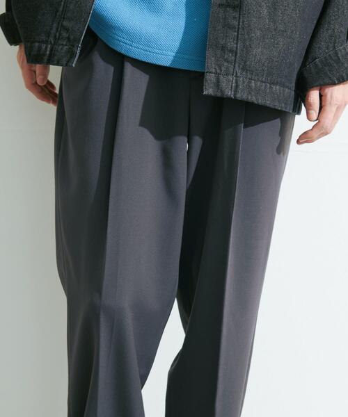 URBAN RESEARCH DOORS（アーバンリサーチドアーズ）の「『UR TECH』完声2タックワイドトラウザー（その他パンツ・メンズ・チャコールグレー/ベージュ系その他/ブラック・LARGE/MEDIUM/SMALL）」の11枚目の写真