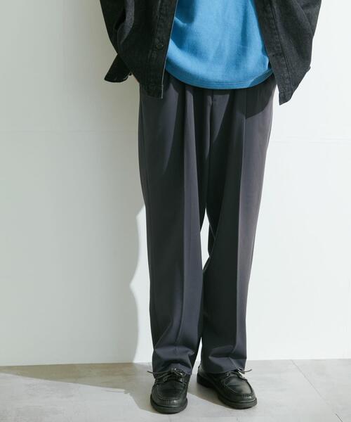 URBAN RESEARCH DOORS（アーバンリサーチドアーズ）の「『UR TECH』完声2タックワイドトラウザー（その他パンツ・メンズ・チャコールグレー/ベージュ系その他/ブラック・LARGE/MEDIUM/SMALL）」の14枚目の写真