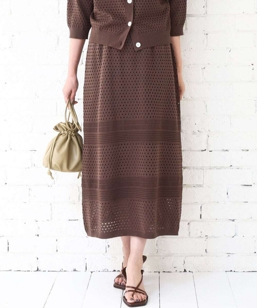 MK MICHEL KLEIN（エムケーミッシェルクラン）の「[洗える]アイレット編みクロシェ風ニットスカート（スカート・レディース・ブラウン/ベージュ・38）」の2枚目の写真