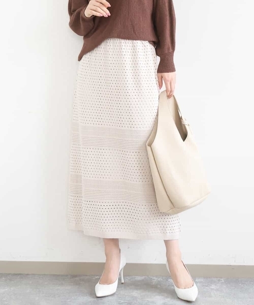 MK MICHEL KLEIN（エムケーミッシェルクラン）の「[洗える]アイレット編みクロシェ風ニットスカート（スカート・レディース・ブラウン/ベージュ・38）」の4枚目の写真