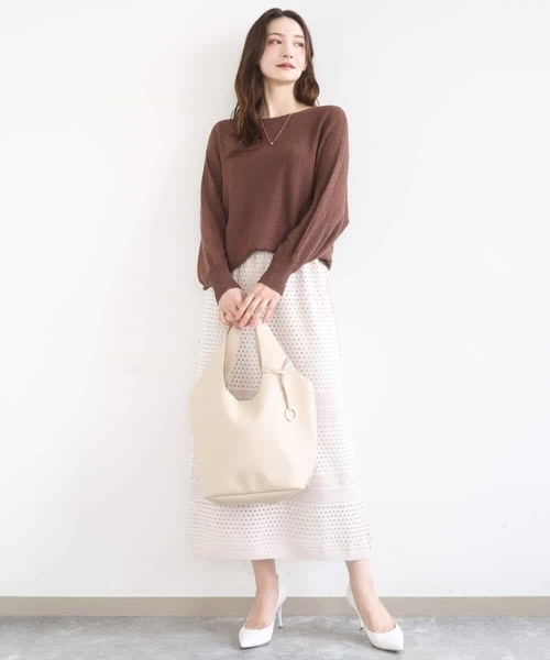 MK MICHEL KLEIN（エムケーミッシェルクラン）の「[洗える]アイレット編みクロシェ風ニットスカート（スカート・レディース・ブラウン/ベージュ・38）」の5枚目の写真
