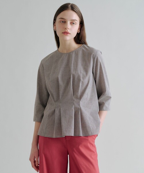 J.PRESS Ladies(J.プレス レディス)の「リネンminiチェック プルオーバー ブラウス(シャツ/ブラウス・レディース・ネイビー系3/サックスブルー系3/ブラウン系3・XS)」の2枚目の写真