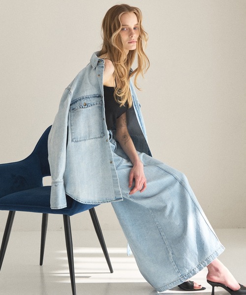 MIELI INVARIANT(ミエリインヴァリアント)の「ICE Bleach Denim Shirt Jacket(シャツ/ブラウス・レディース・ライトブルー・FREE)」の8枚目の写真