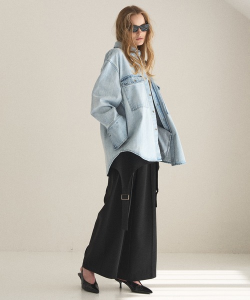 MIELI INVARIANT(ミエリインヴァリアント)の「ICE Bleach Denim Shirt Jacket(シャツ/ブラウス・レディース・ライトブルー・FREE)」の15枚目の写真