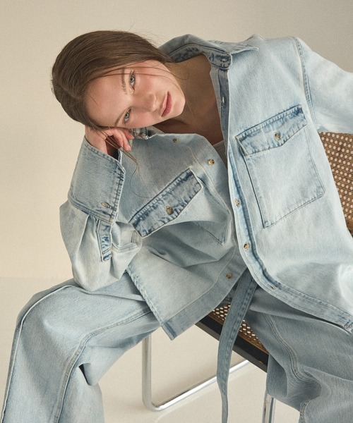 MIELI INVARIANT(ミエリインヴァリアント)の「ICE Bleach Denim Shirt Jacket(シャツ/ブラウス・レディース・ライトブルー・FREE)」の9枚目の写真