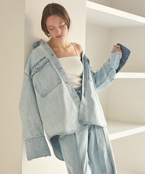MIELI INVARIANT(ミエリインヴァリアント)の「ICE Bleach Denim Shirt Jacket(シャツ/ブラウス・レディース・ライトブルー・FREE)」の18枚目の写真