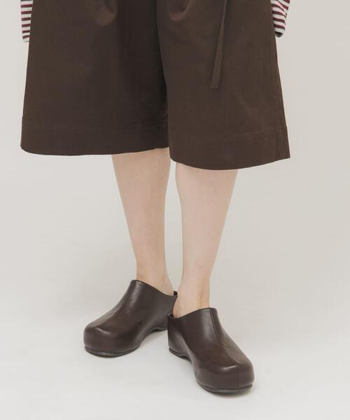 KBF（ケイビーエフ）の「プラットフォームクロッグ（その他シューズ・レディース・ブラウン/ブラック・37/36/38）」の3枚目の写真