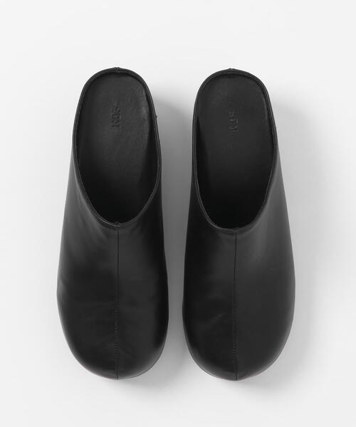 KBF（ケイビーエフ）の「プラットフォームクロッグ（その他シューズ・レディース・ブラウン/ブラック・37/36/38）」の19枚目の写真