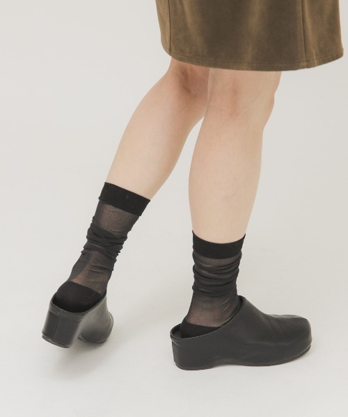 KBF（ケイビーエフ）の「プラットフォームクロッグ（その他シューズ・レディース・ブラウン/ブラック・37/36/38）」の4枚目の写真