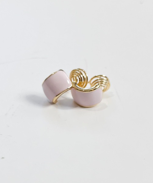 yu-ka(ユーカ)の「YU-KA:パステルカーブ イヤリング Pastel color curve earring(イヤリング・レディース・ブルー/ピンク/イエロー/パープル・FREE)」の5枚目の写真