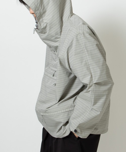 DAIWA PIER39（ダイワピア39）の「DAIWA PIER39 TECH ANORAK JACKET SUMMER PLAID BJ-70026（パーカー・メンズ・ブルー/グレー/ライトグレー・SMALL/MEDIUM/X-LARGE/LARGE）」の14枚目の写真