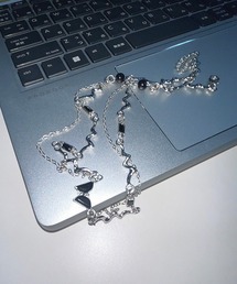 MATU:TA（マトゥータ）の「バタフライチェーンネックレス / バタフライチャーム ネックレス レイヤード風 チェーンデザイン ブラック×シルバー 黒 銀 蝶モチーフ 韓国モード 調節可能 ニュアンス（ネックレス）」