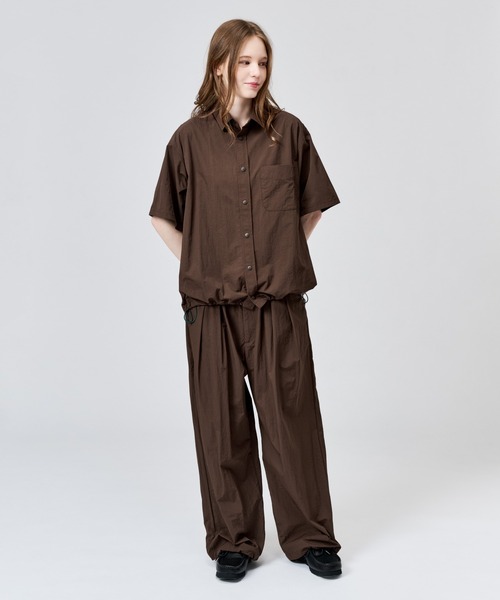 WETTEMPT（ウィテンプト）の「NYLON BICOLOR 2TUCK DRAWSTRING PANTS / ナイロンバイカラーツータックドローコードパンツ（その他パンツ・メンズ・ブラウン/ネイビー/ブラック・SMALL/MEDIUM/LARGE）」の14枚目の写真