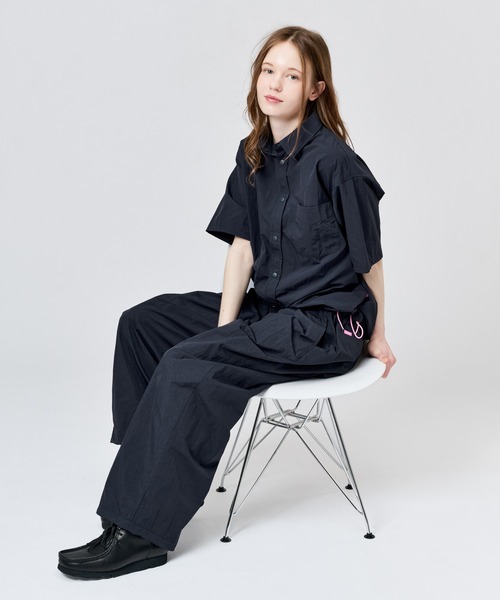 WETTEMPT（ウィテンプト）の「NYLON BICOLOR 2TUCK DRAWSTRING PANTS / ナイロンバイカラーツータックドローコードパンツ（その他パンツ・メンズ・ブラウン/ネイビー/ブラック・SMALL/MEDIUM/LARGE）」の7枚目の写真