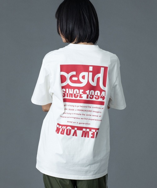 X-girl(エックスガール)の「BI COLOR BOX LOGO S/S TEE(Tシャツ/カットソー・レディース・ブラック/ホワイト/パープル・M/L/S)」の1枚目の写真