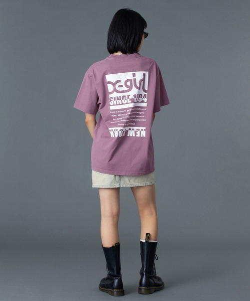 X-girl(エックスガール)の「BI COLOR BOX LOGO S/S TEE(Tシャツ/カットソー・レディース・ブラック/ホワイト/パープル・M/L/S)」の10枚目の写真