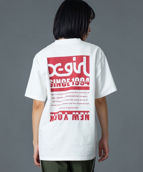 X-girl(エックスガール)の「BI COLOR BOX LOGO S/S TEE(Tシャツ/カットソー・レディース・ブラック/ホワイト/パープル・M/L/S)」の11枚目の写真