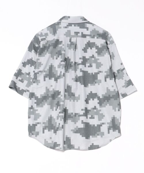 CORISCO（コリスコ）の「カットサッカー カモフラ柄半袖シャツ(M1)（シャツ/ブラウス・メンズ・グリーン系カモフラージュ/グレー系カモフラージュ・LARGE/MEDIUM/X-LARGE）」の3枚目の写真