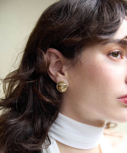 EIMY ISTOIRE(エイミーイストワール)の「マリンピアス(ピアス(両耳用)・レディース・ゴールド・F)」の1枚目の写真