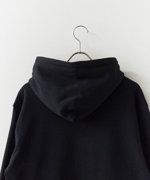 FACETASM（ファセッタズム）の「FACETASM/ファセッタズム × NEW ERA/ニューエラ LOGO Hoodie コラボロゴ カンガルーポケット プルオーバーパーカー 2026年春夏（パーカー・メンズ・ブラック・S/M/L/XL）」の16枚目の写真