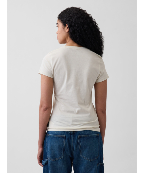 GAP(ギャップ)の「Gap × ディズニー GAPロゴTシャツ(Tシャツ/カットソー・レディース・ベージュ/ピンク/ホワイト・XS/S/M/L/XL/XXS)」の14枚目の写真
