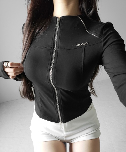 me+em select(ミームセレクト)の「【 2color 】ダブルジップバイカースリムトップス / double zip biker slim tops(その他トップス・レディース・ホワイト/ブラック・FREE)」の5枚目の写真