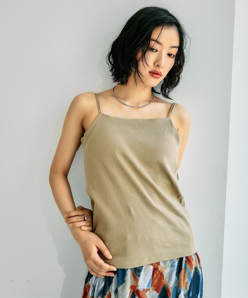 LEPSIM（レプシィム）の「カップ付きWキャミソール　647443（キャミソール・レディース・ブラック/アイボリー/カーキブラウン/レッド・LARGE/MEDIUM）」の3枚目の写真