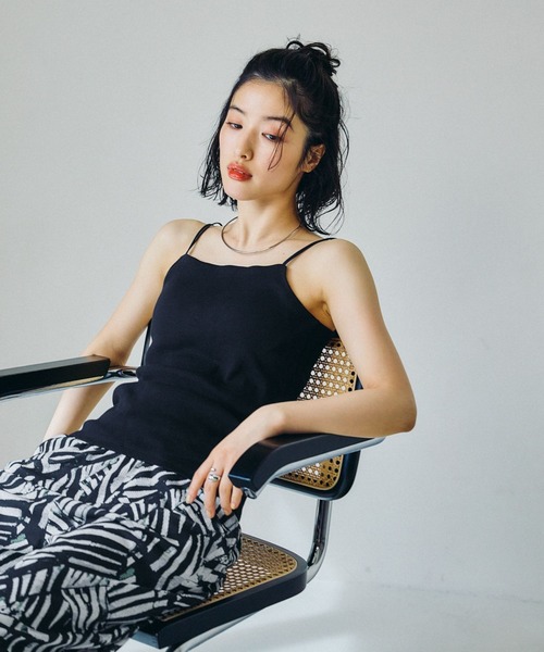 LEPSIM（レプシィム）の「カップ付きWキャミソール　647443（キャミソール・レディース・ブラック/アイボリー/カーキブラウン/レッド・LARGE/MEDIUM）」の9枚目の写真