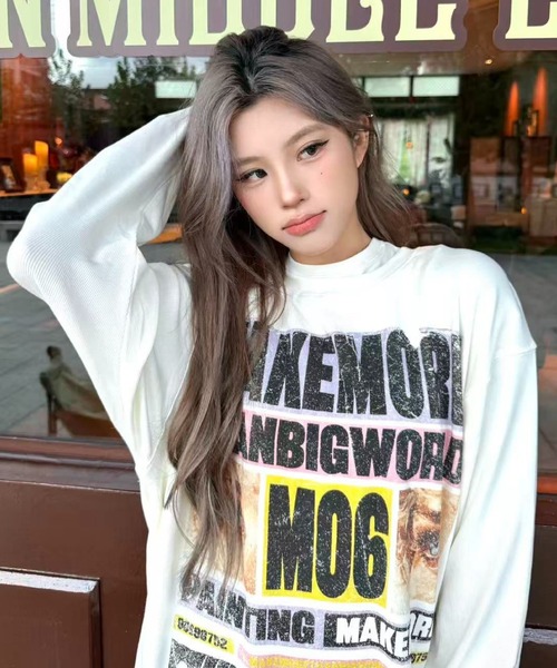2ly2（トゥーリートゥー）の「ロゴプリント ロングスリーブTシャツ（Tシャツ/カットソー・レディース・ホワイト・FREE）」の2枚目の写真