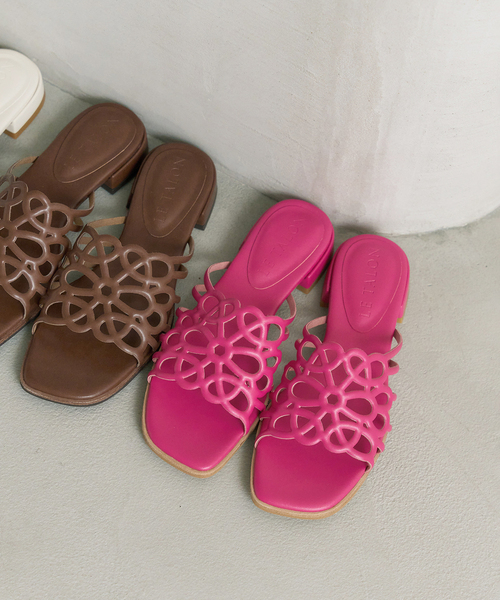 LE TALON(ルタロン)の「フラワーカットワークミュールサンダル(サンダル・レディース・アイボリー/ブラウン/ピンク・X-SMALL/SMALL/MEDIUM/LARGE/X-LARGE)」の3枚目の写真