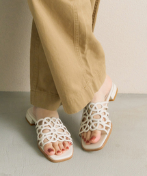 LE TALON | フラワーカットワークミュールサンダル(サンダル)