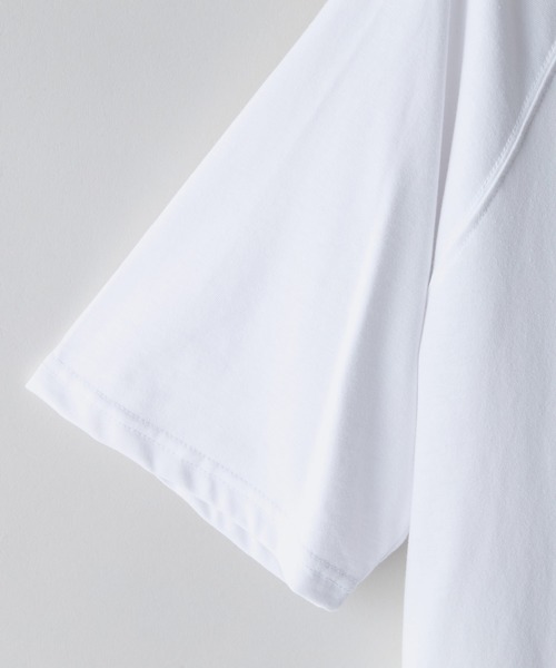 OUTDOOR EXCHANGE（アウトドアエクスチェンジ）の「【OUTDOOR EXCHANGE/アウトドアエクスチェンジ】×【ZERO STAIN/ゼロステイン】コラボ ラグランスリーブ Tシャツ 汗ジミ防止 UVカット 防汚効果 リーフ柄 ブランドロゴ ユニセックス（Tシャツ/カットソー・メンズ・オフホワイト/スミクロ/ホワイト・MEDIUM/LARGE）」の8枚目の写真