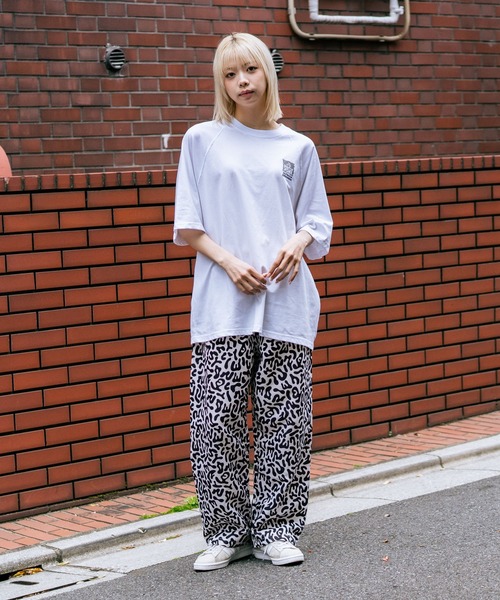 OUTDOOR EXCHANGE（アウトドアエクスチェンジ）の「【OUTDOOR EXCHANGE/アウトドアエクスチェンジ】×【ZERO STAIN/ゼロステイン】コラボ ラグランスリーブ Tシャツ 汗ジミ防止 UVカット 防汚効果 リーフ柄 ブランドロゴ ユニセックス（Tシャツ/カットソー・メンズ・オフホワイト/スミクロ/ホワイト・MEDIUM/LARGE）」の22枚目の写真