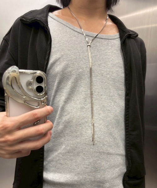 Never mind the XU / Chikashitsu+(ネバーマインド ザ エックスユー / チカシツプラス)の「【nmtc+】silver long necklace / 【エヌエムティーシープラス】シルバーロングネックレス(ネックレス・メンズ・シルバー・ONE SIZE)」の2枚目の写真