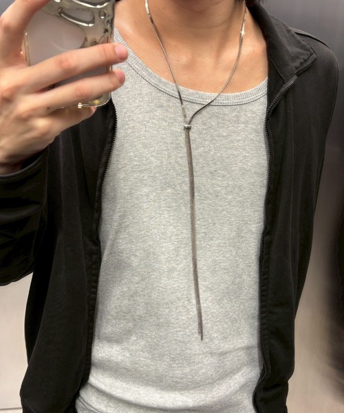 Never mind the XU / Chikashitsu+(ネバーマインド ザ エックスユー / チカシツプラス)の「【nmtc+】silver long necklace / 【エヌエムティーシープラス】シルバーロングネックレス(ネックレス・メンズ・シルバー・ONE SIZE)」の3枚目の写真