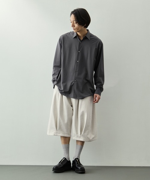 KHOKI(コッキ)の「【KHOKI/コッキ】Pleated Balloon Sweat Shorts(スウェットパンツ・メンズ・オフホワイト・2)」の5枚目の写真